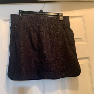 Orvis medium skort.